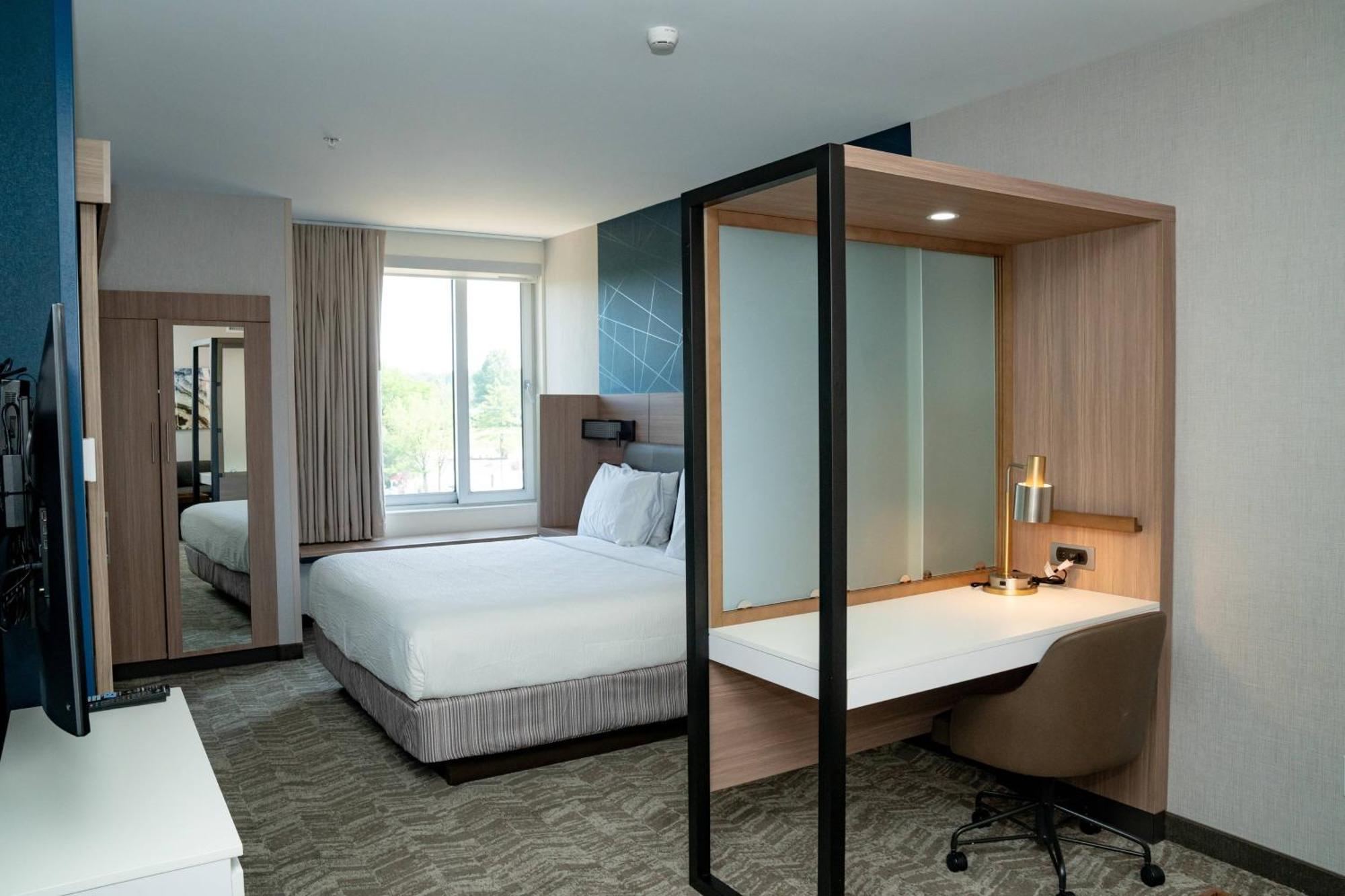 Springhill By Marriott Hotel 3*